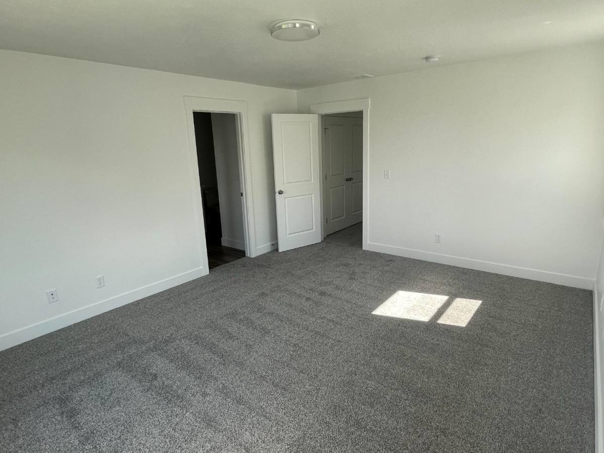 Townhouse for rent at 521 W 340 S, Providence, UT 84332
