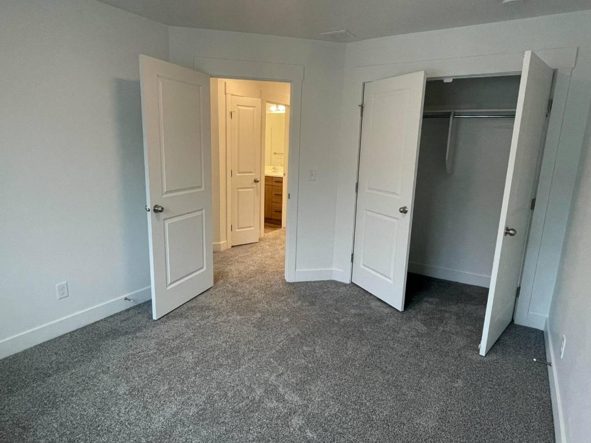 Townhouse for rent at 521 W 340 S, Providence, UT 84332