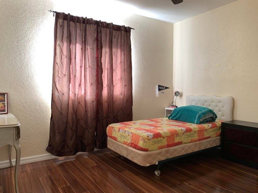 Townhouse for rent at 2304 Center Stone Lane, West Palm Beach, FL 33404