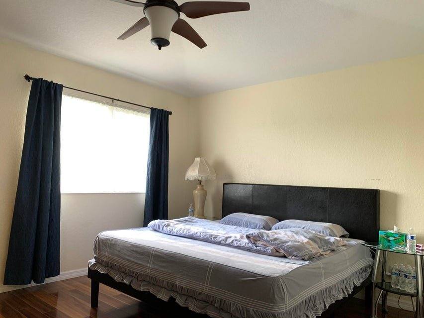 Townhouse for rent at 2304 Center Stone Lane, West Palm Beach, FL 33404