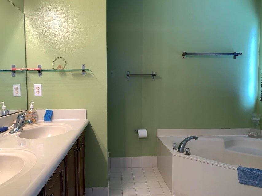 Townhouse for rent at 2304 Center Stone Lane, West Palm Beach, FL 33404