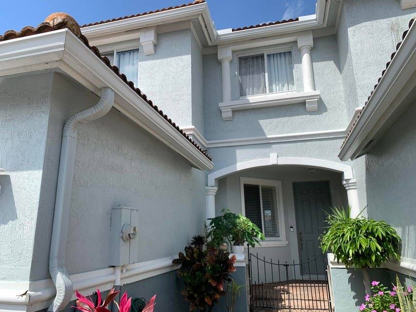 Townhouse for rent at 2304 Center Stone Lane, West Palm Beach, FL 33404