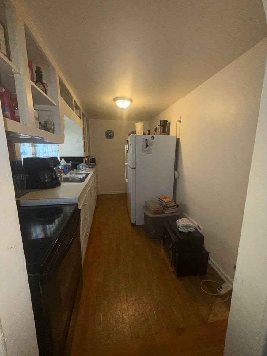 House for rent at 3618 Branch Rd, Flint, MI 48506