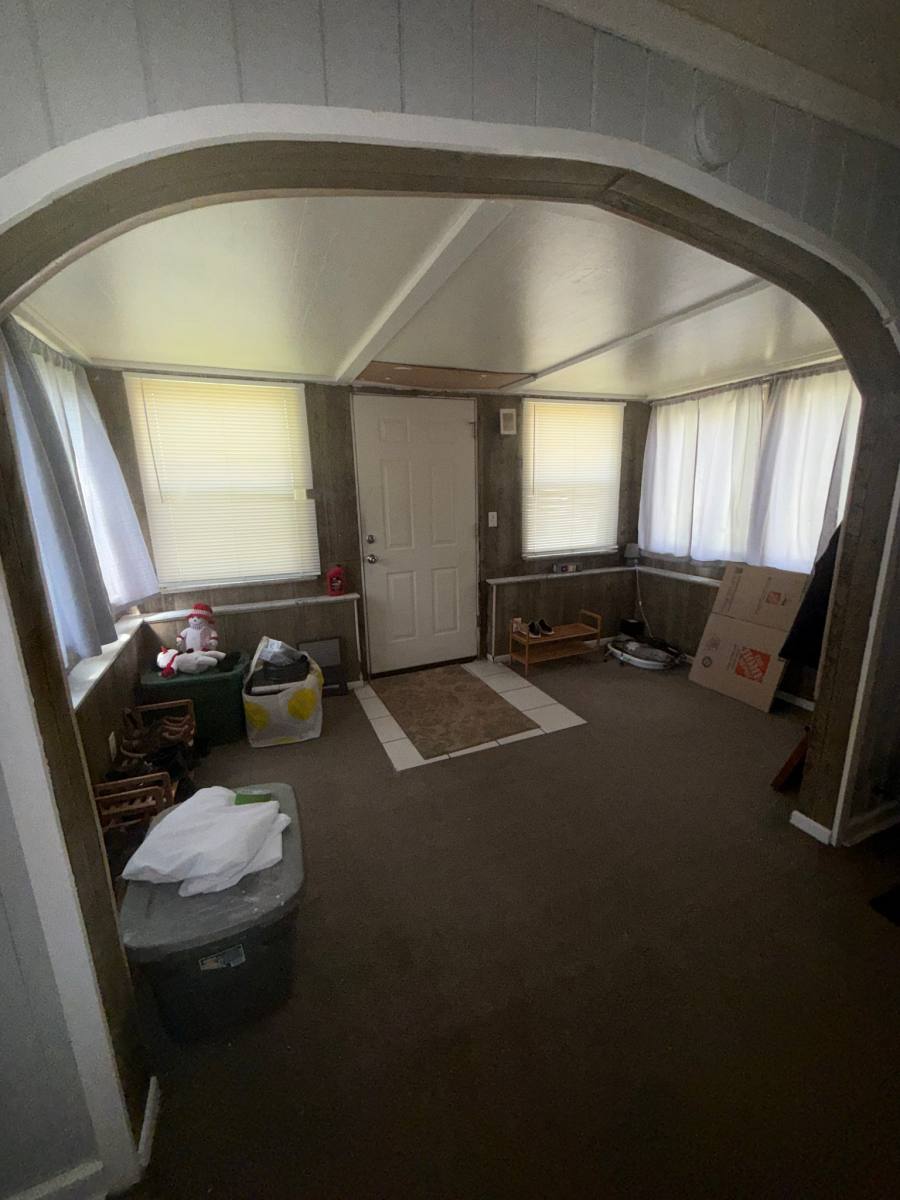 House for rent at 3618 Branch Rd, Flint, MI 48506