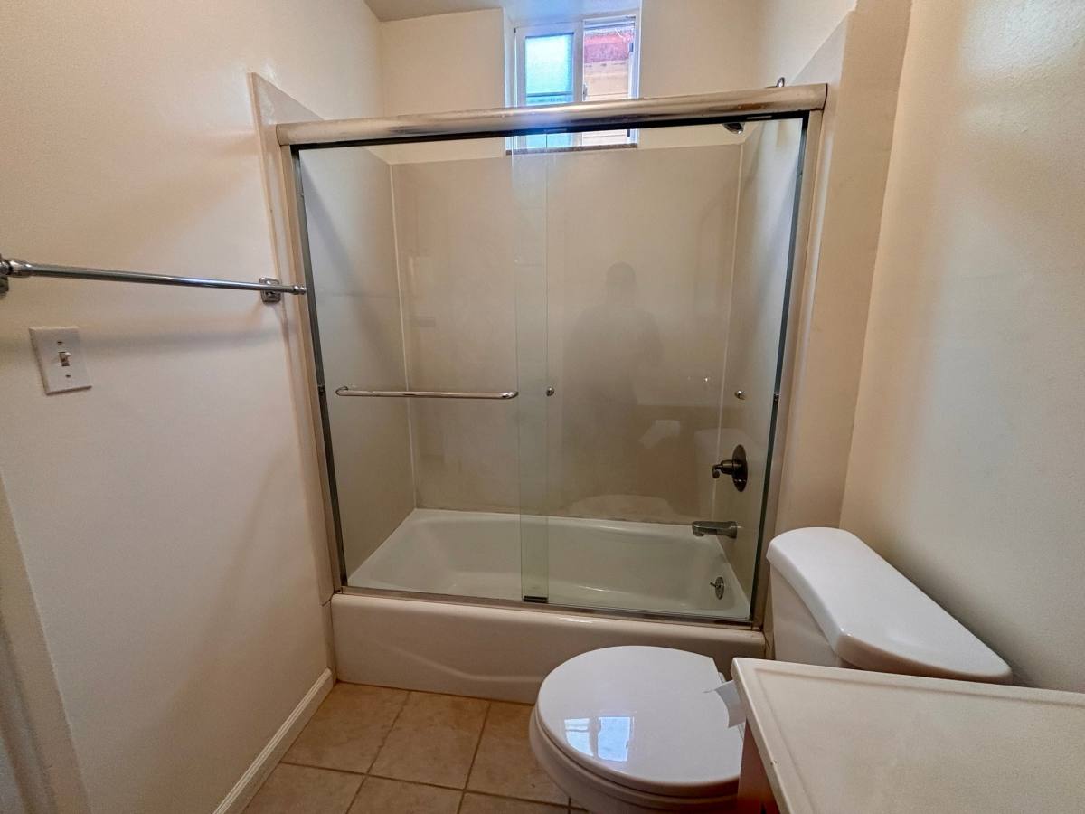 Apartment for rent at 1403 21st Ave #103, Oakland, CA 94603