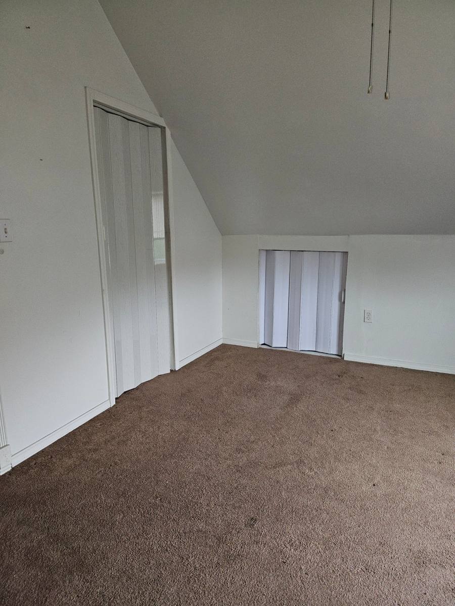 Apartment for rent at 15448 Calcutta Ave - 3rd, Cleveland, OH 44110