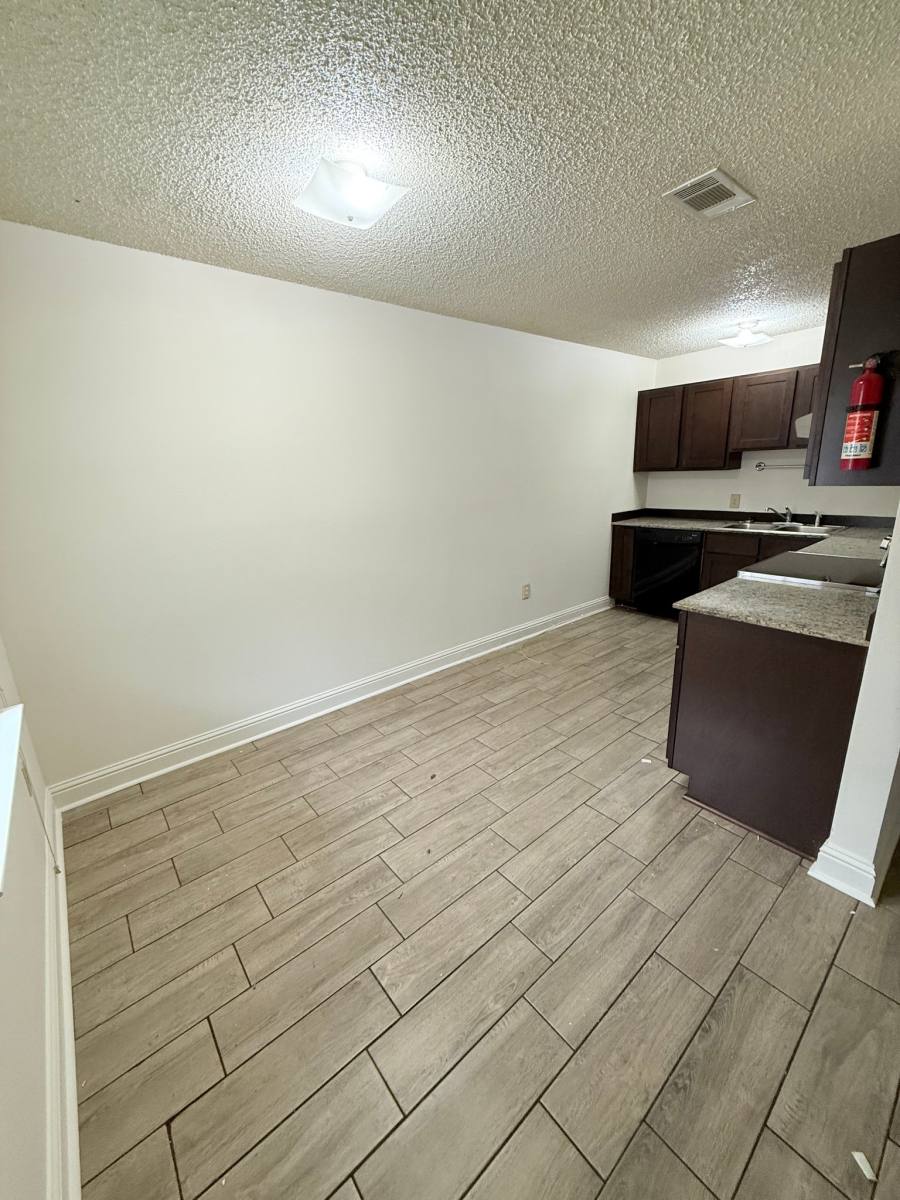 Apartment for rent at 13964 Triple B Rd, Greenwell Springs, LA 70739