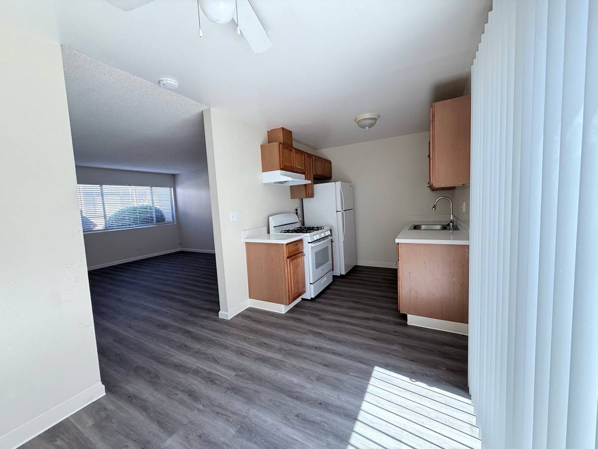 Townhouse for rent at 671 Military E, Benicia, CA 94510