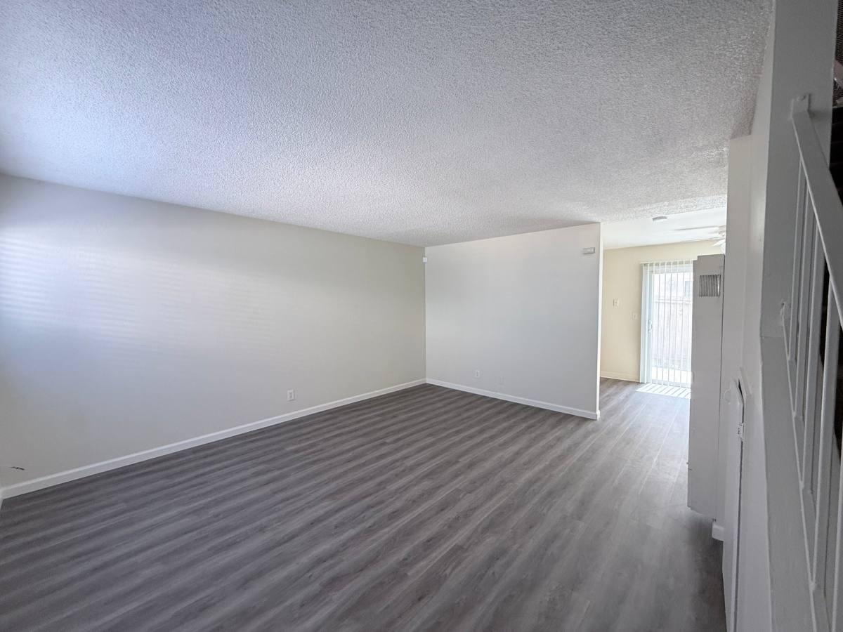 Townhouse for rent at 671 Military E, Benicia, CA 94510