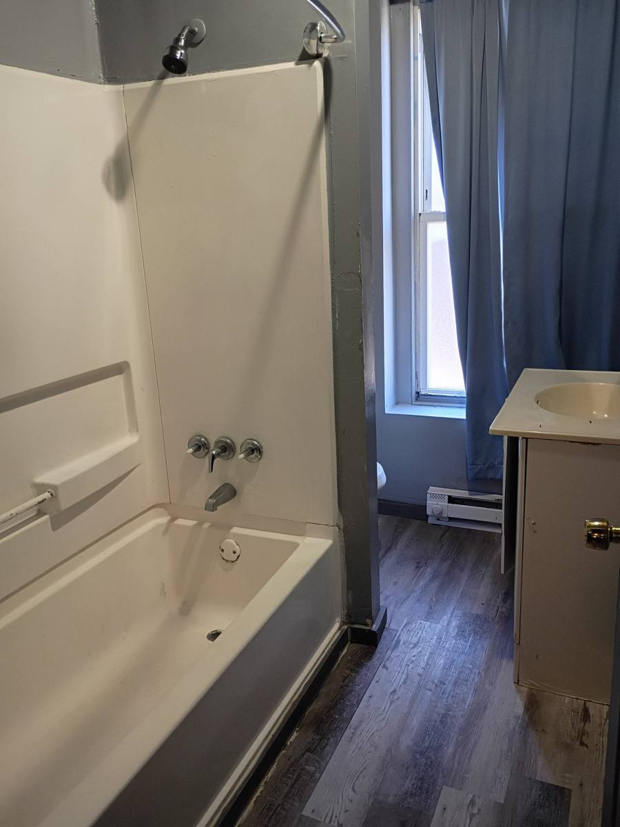 Apartment for rent at 1129 Lehman St #2, Lebanon, PA 17046