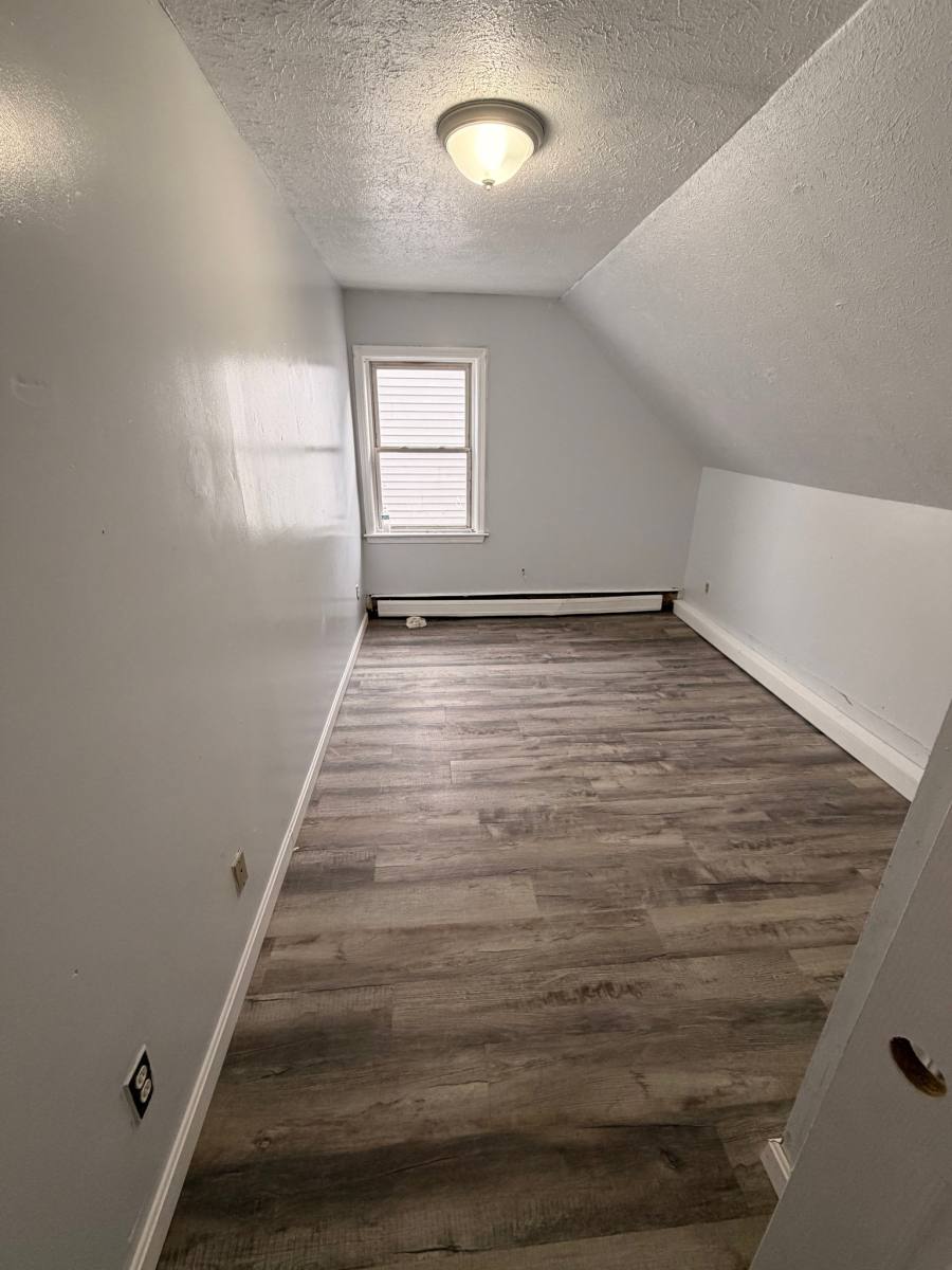 Apartment for rent at 125 Pierce St #6, Lewiston, ME 04240