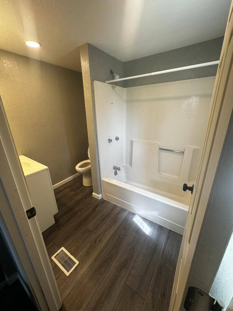 House for rent at 112 Court St #1, Harlan, IA 51537