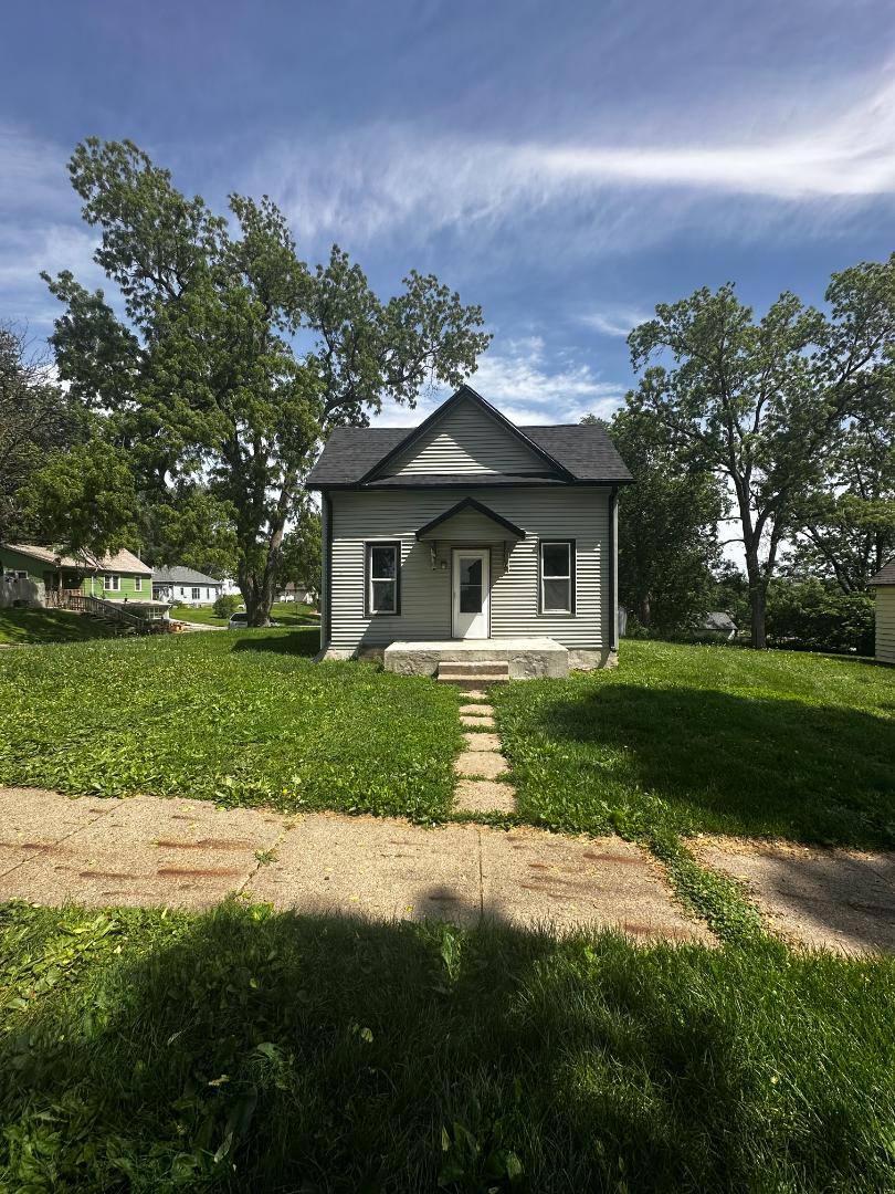 House for rent at 112 Court St #1, Harlan, IA 51537
