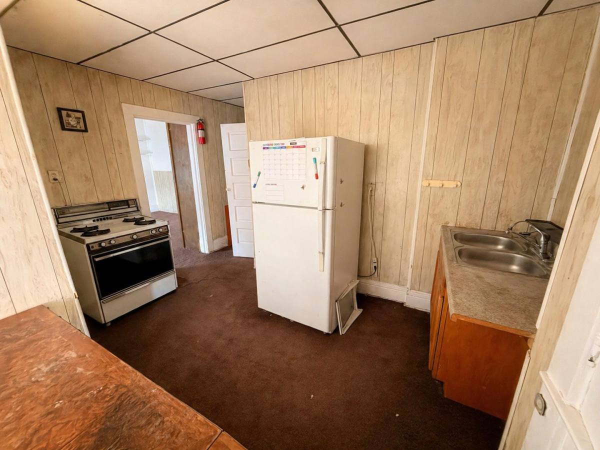 Apartment for rent at 326 Main St #8, Belle Vernon, PA 15012