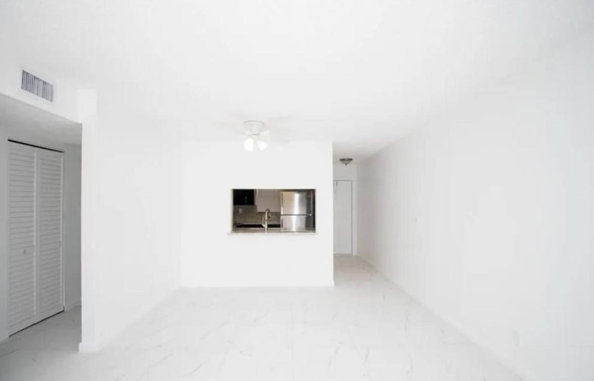 Apartment for rent at 11430 NW 45th St 11432, Coral Springs, FL 33065