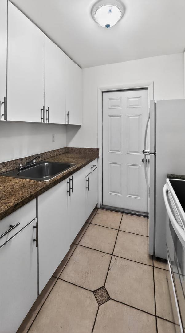 Apartment for rent at 13201 Memorial Highway 111, Miami, FL 33161
