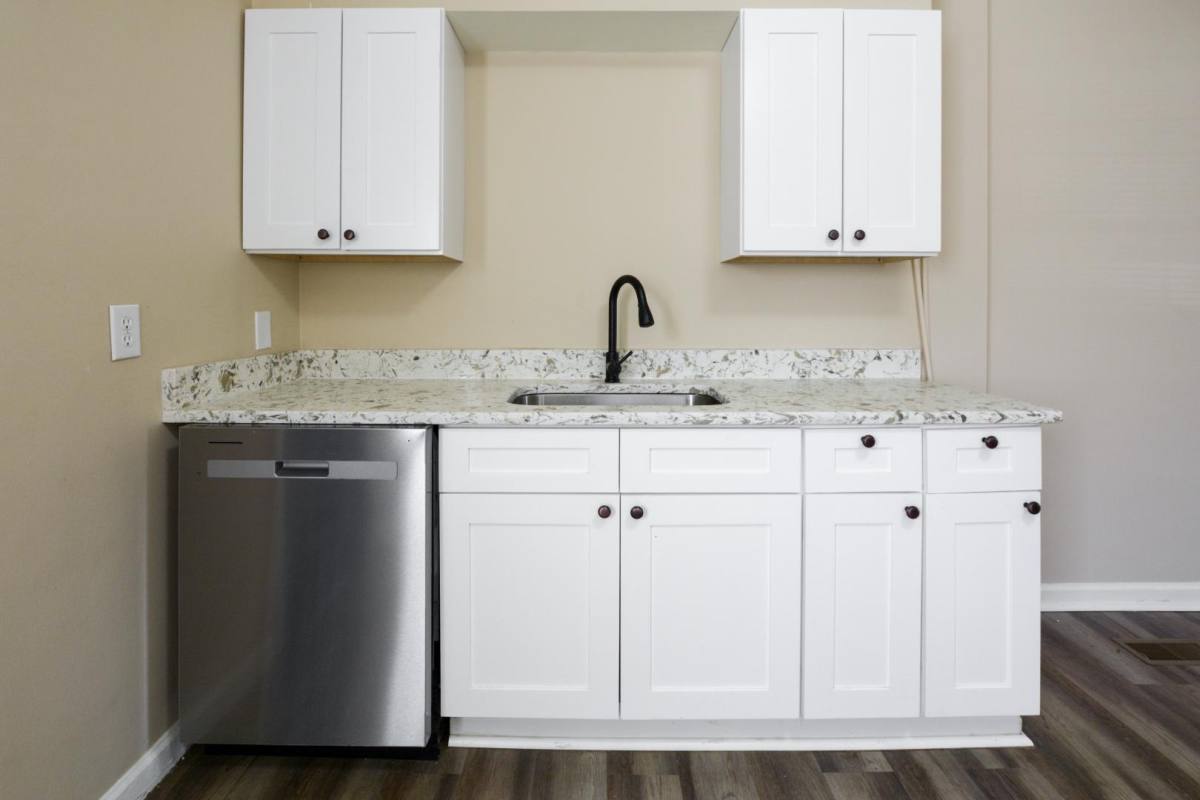 Townhouse for rent at 486 S James Rd, Columbus, OH 43213