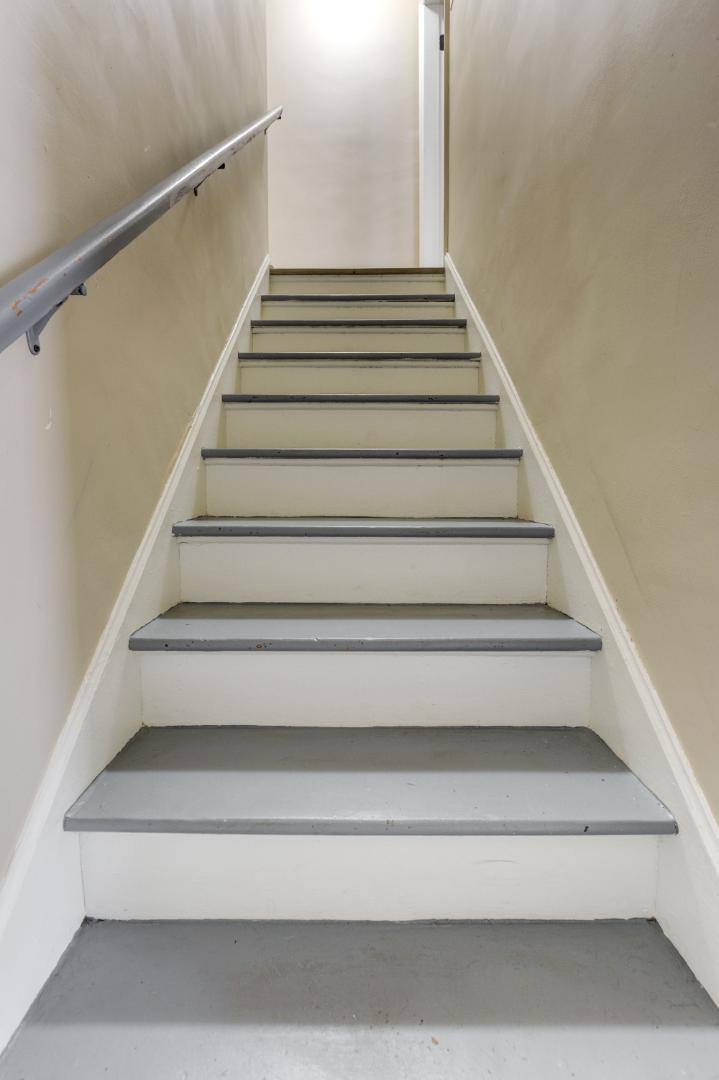 Townhouse for rent at 486 S James Rd, Columbus, OH 43213