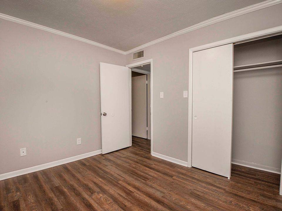 Apartment for rent at 609 E Inskip Dr #6, Knoxville, TN 37912