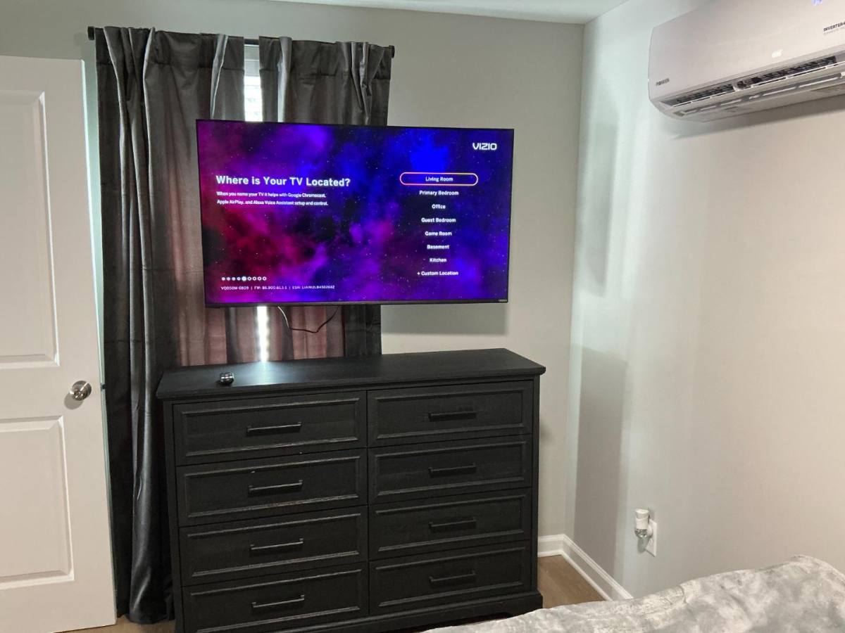 Apartment for rent at 733 W 52nd St, Savannah, GA 31405