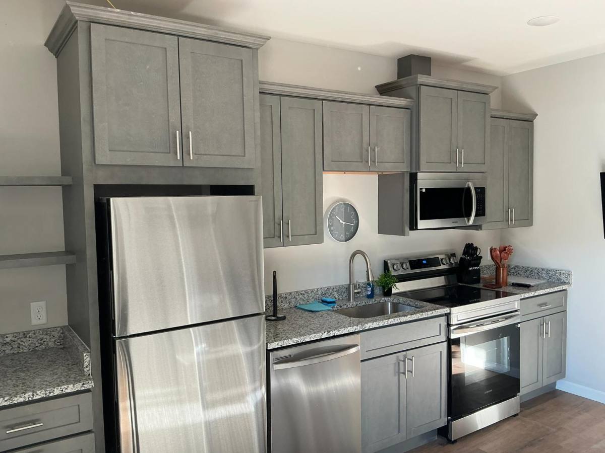Apartment for rent at 733 W 52nd St, Savannah, GA 31405