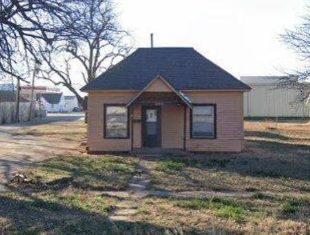 Apartment for rent at 606 Grove St A, Perry, OK 73077