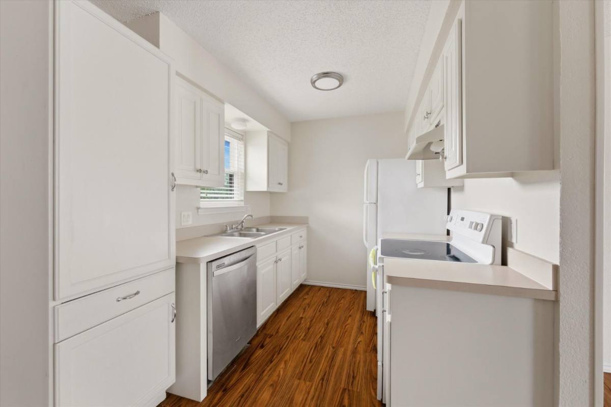 Apartment for rent at 401 N 7th St C, Midlothian, TX 76065