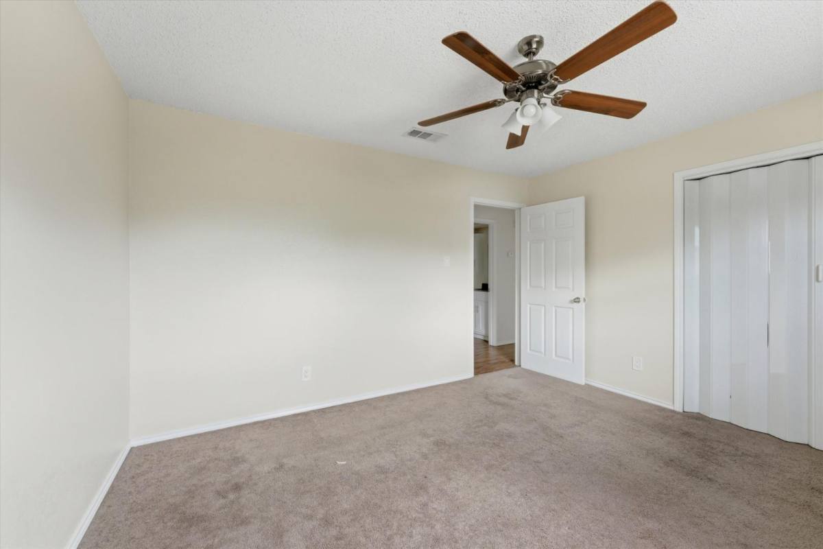 Apartment for rent at 401 N 7th St C, Midlothian, TX 76065