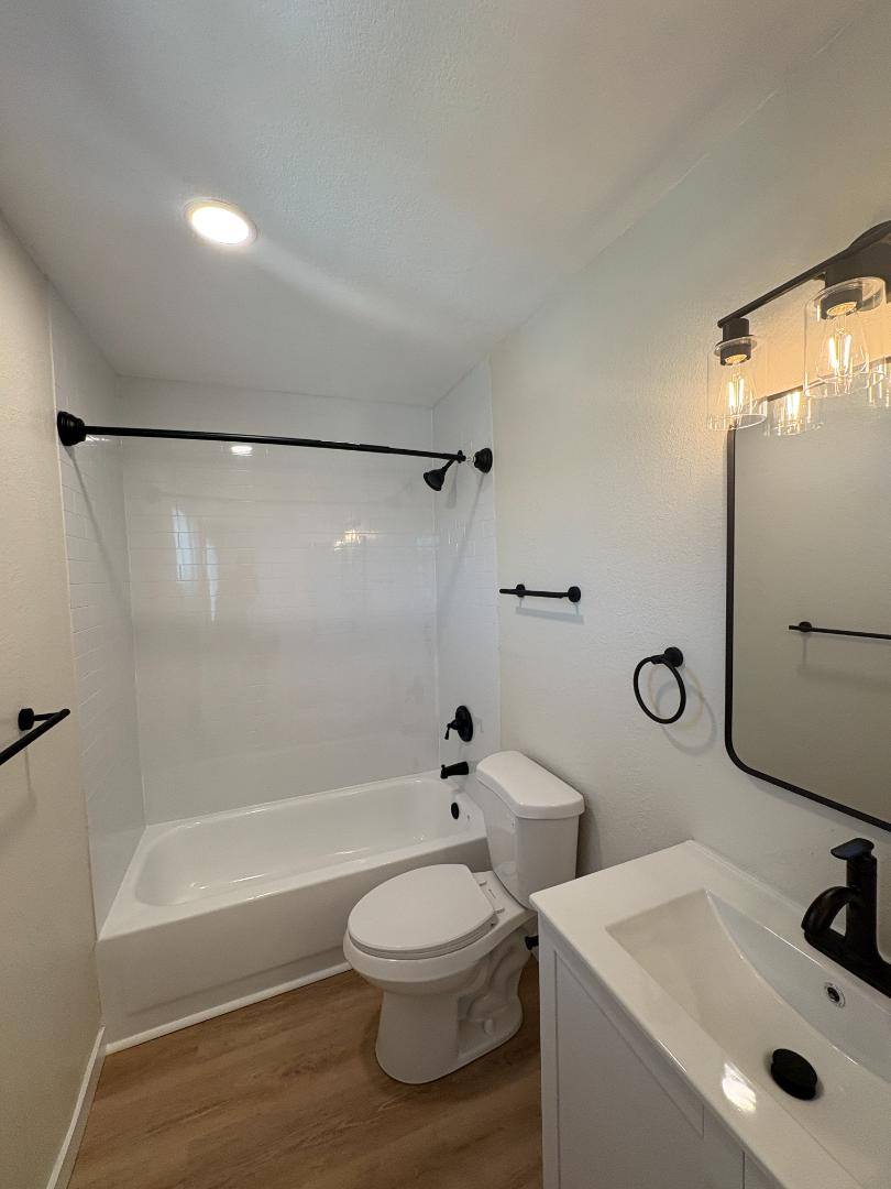 328 S Weitzel St #23, Oceanside, CA 92054 - Apartment for Rent - Image 13