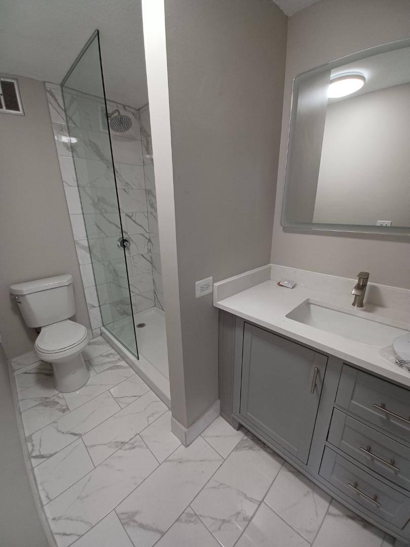 Apartment for rent at 5100 N Marine Dr #4J, Chicago, IL 60640