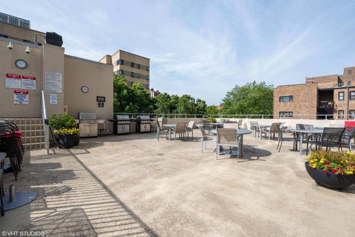 Apartment for rent at 5100 N Marine Dr #4J, Chicago, IL 60640
