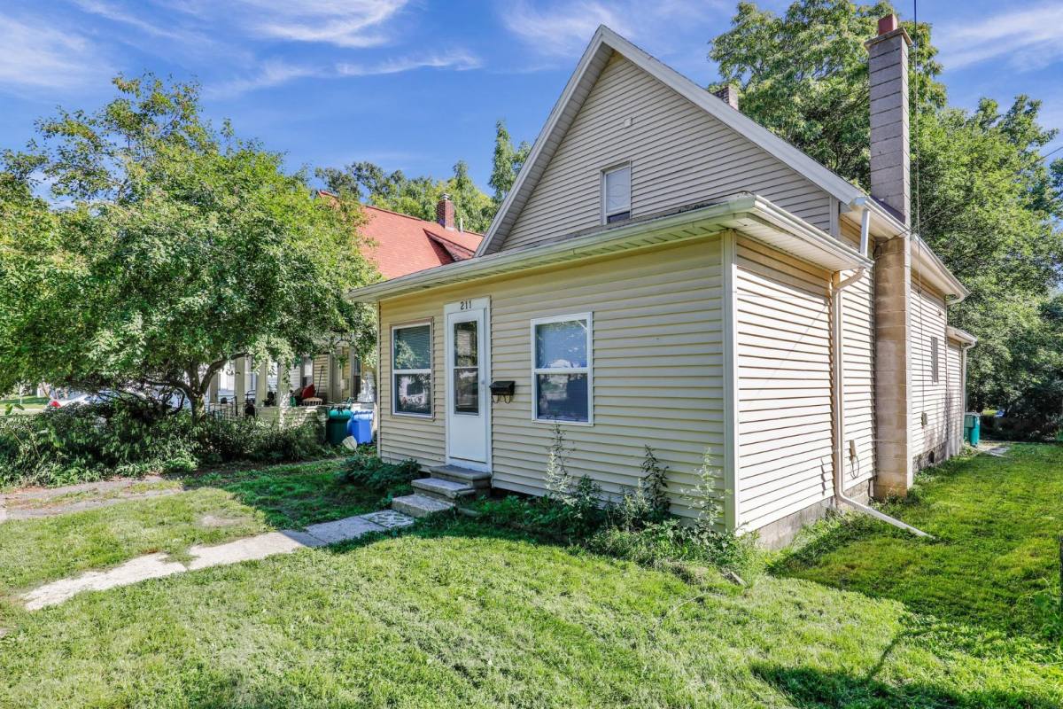 House for rent at 211 W Barnes Ave, Lansing, MI 48910