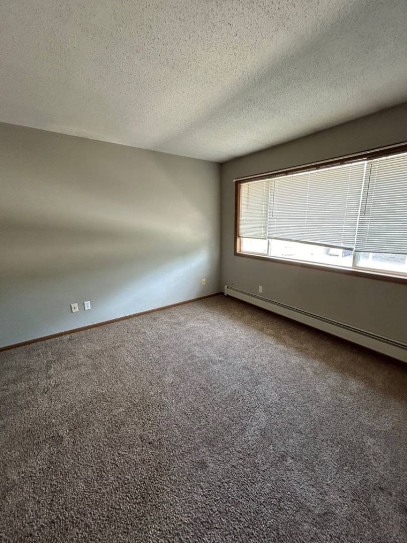 Apartment for rent at 1302 S 11th St #9, Oskaloosa, IA 52577