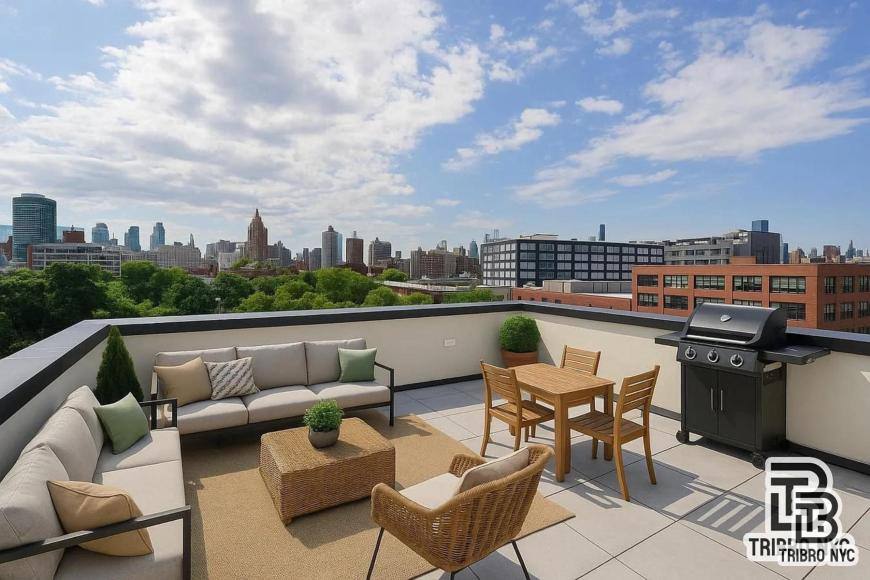 Apartment for rent at 92 Manhattan Ave, Brooklyn, NY 11206