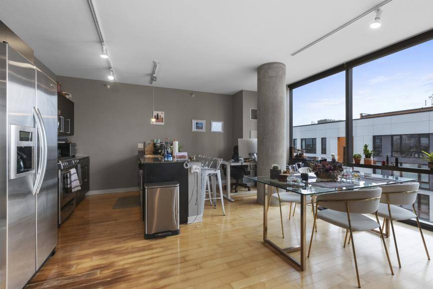 Apartment for rent at 860 W Blackhawk St #908, Chicago, IL 60642