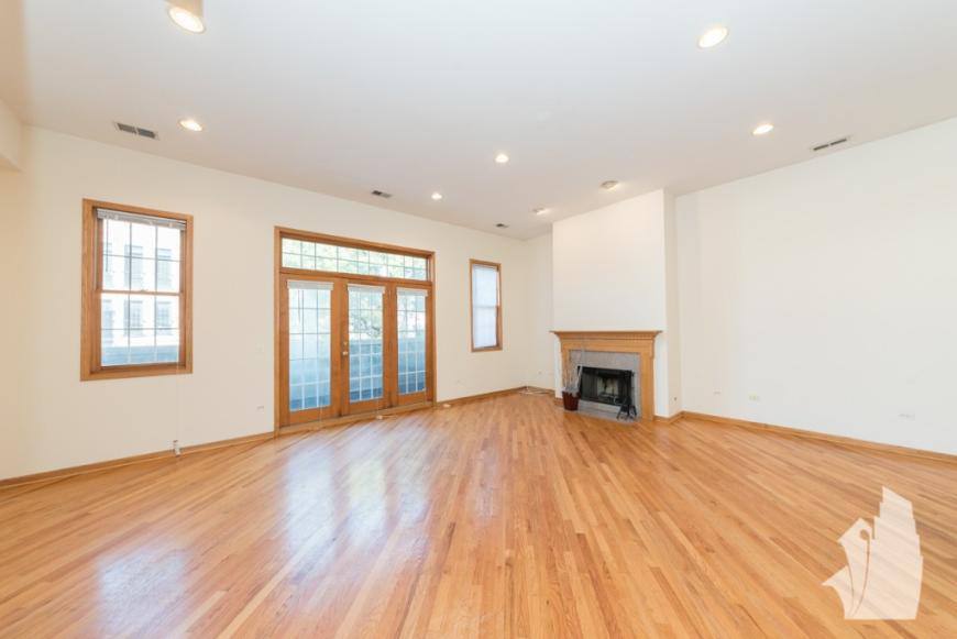Apartment for rent at 2539 N Southport Ave #4S, Chicago, IL 60614