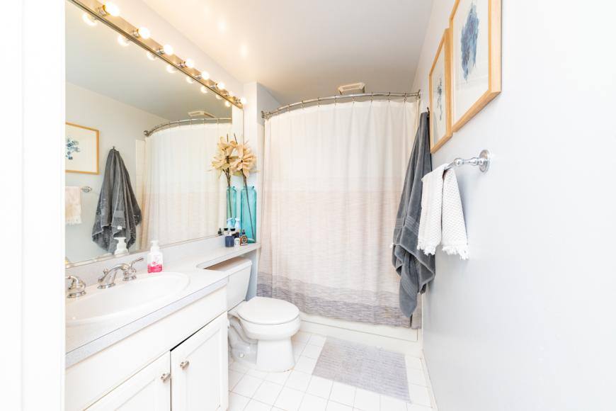Condo for rent at 400 N Clinton #307, Chicago, IL 60654