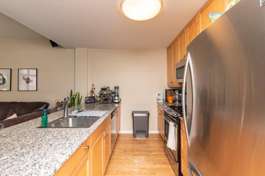 Condo for rent at 400 N Clinton #307, Chicago, IL 60654
