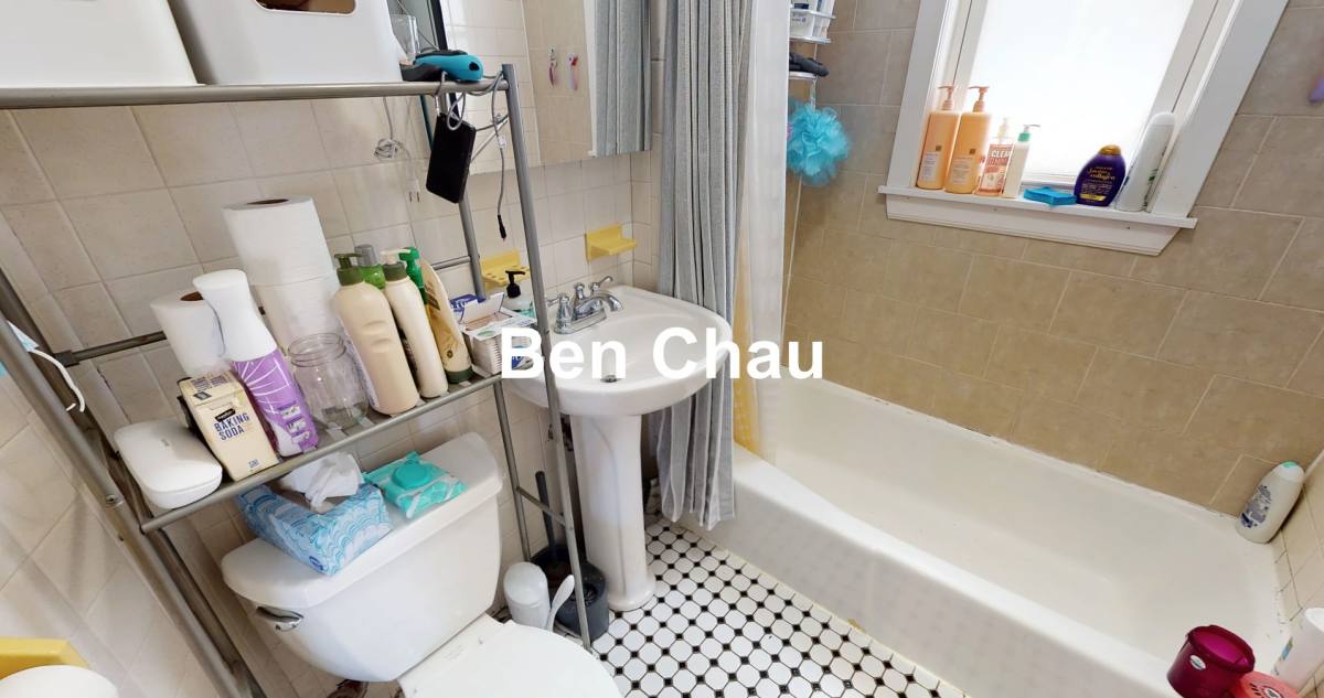 Apartment for rent at 243 Summer St #1B, Somerville, MA 02143
