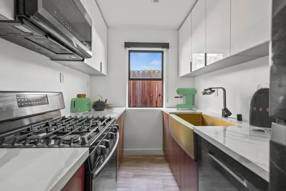 Apartment for rent at 2814 Sichel St #3, Los Angeles, CA 90031