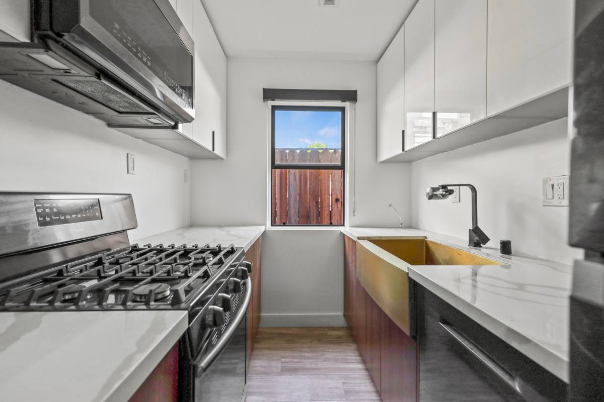Apartment for rent at 2814 Sichel St #3, Los Angeles, CA 90031