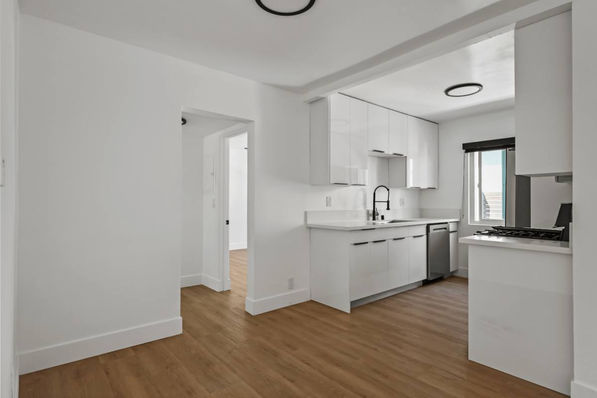 Apartment for rent at 2034 S Garth Ave #1, Los Angeles, CA 90034
