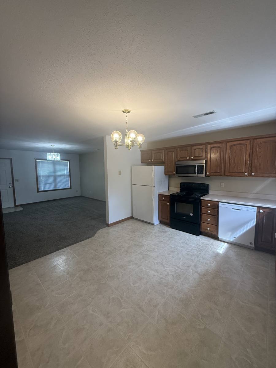 Apartment for rent at 572 James Dr #578, Charleston, IL 61920