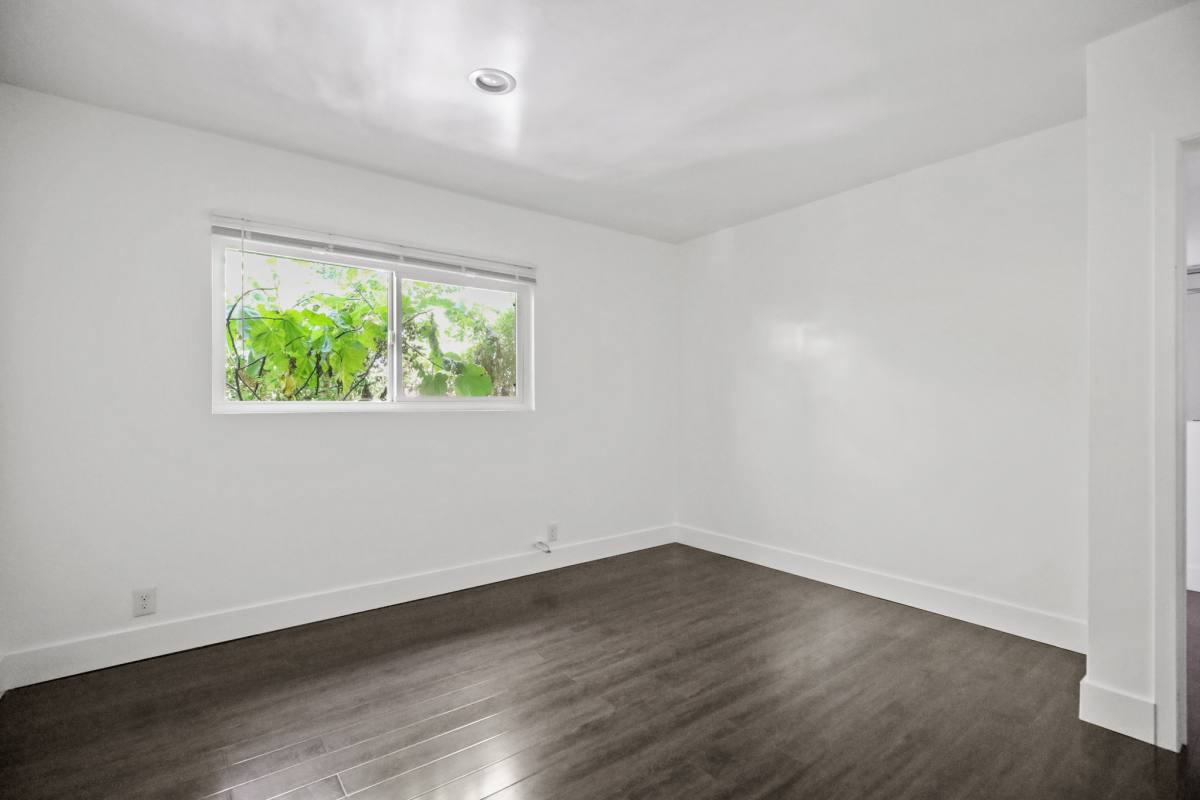 Apartment for rent at 1321 W 36th Place #3, Los Angeles, CA 90007