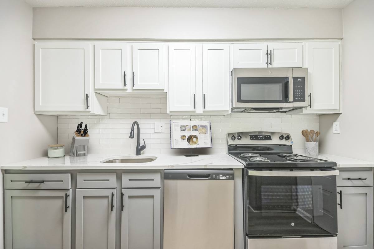 Townhouse for rent at Ramblewood Village, 601-A Country Club Parkway, Mount Laurel, NJ 08054