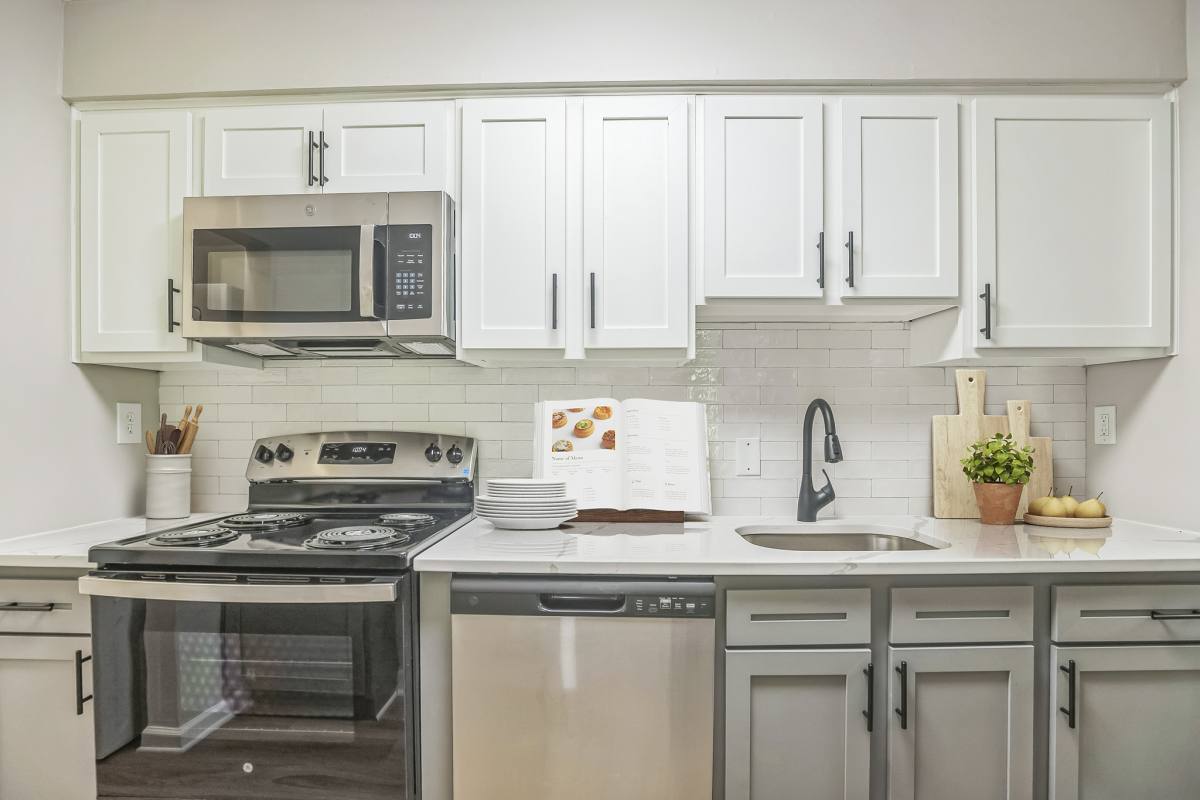 Townhouse for rent at Ramblewood Village, 601-A Country Club Parkway, Mount Laurel, NJ 08054