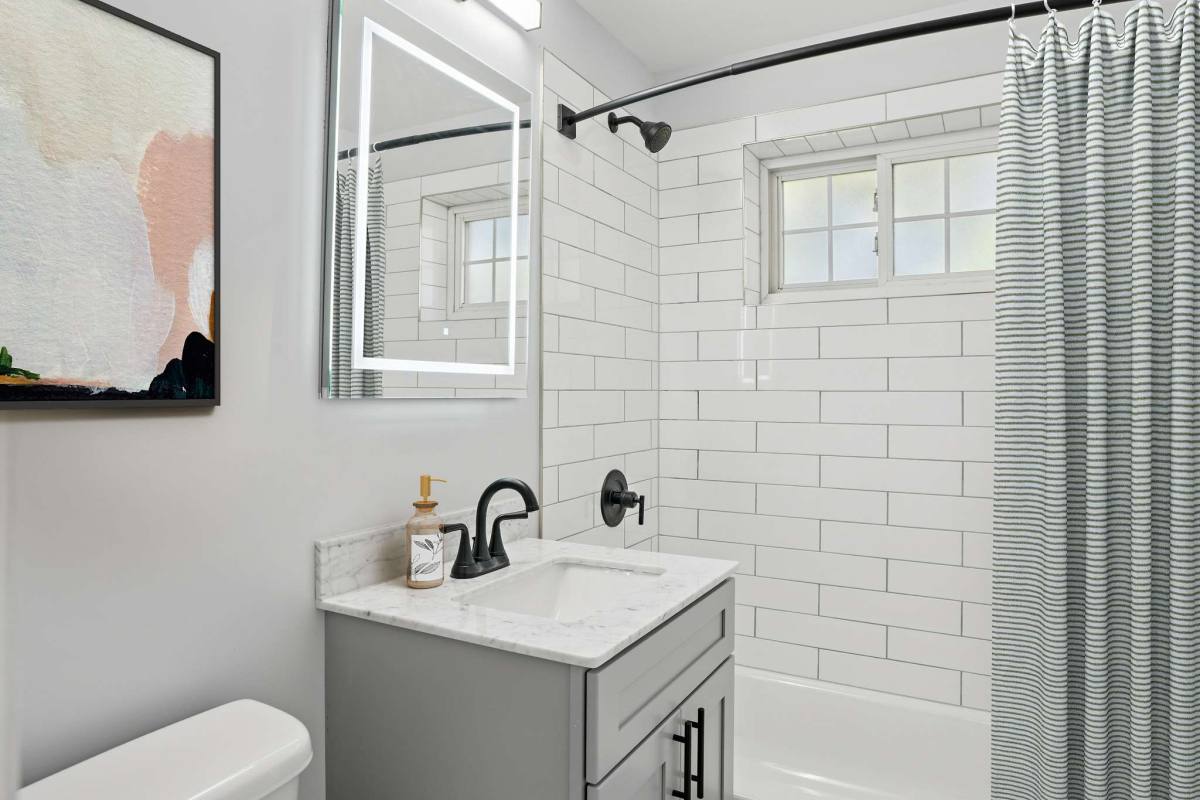 Apartment for rent at Eagle Rock at Carle Place, 401 E Jericho Turnpike, Carle Place, NY 11514