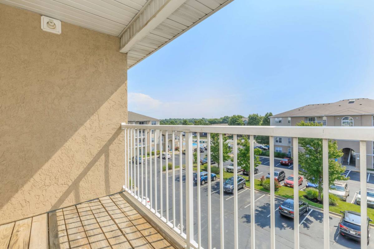 Apartment for rent at Sandstone Heights, 2861 S Nettleton Ave, Springfield, MO 65807