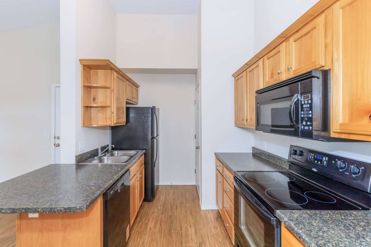 Apartment for rent at Sandstone Heights, 2861 S Nettleton Ave, Springfield, MO 65807