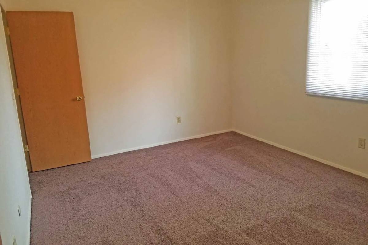 Apartment for rent at Southwyck Place, 2200 Foxbourne Rd, Toledo, OH 43615
